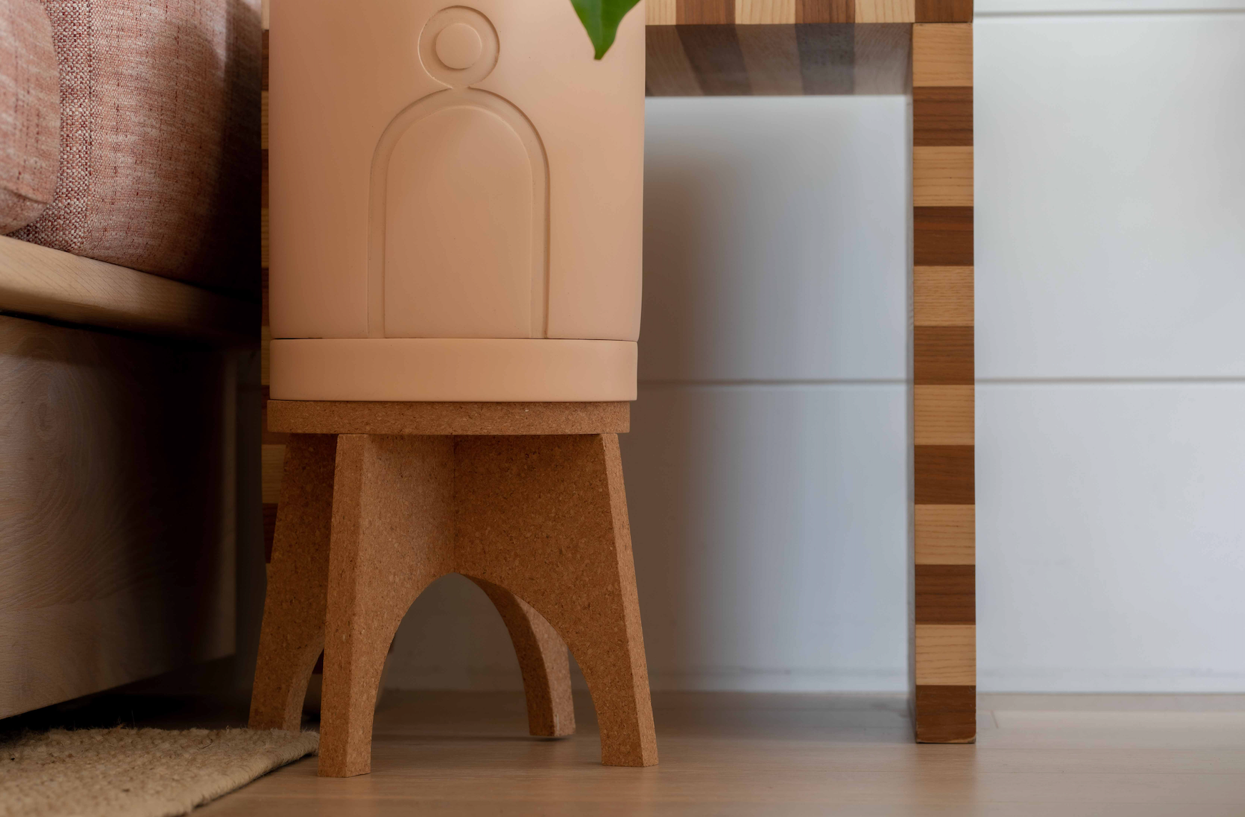 Why Use a Planter Stand? Top Reasons to Add a Plant Stand to Your Indoor Styling